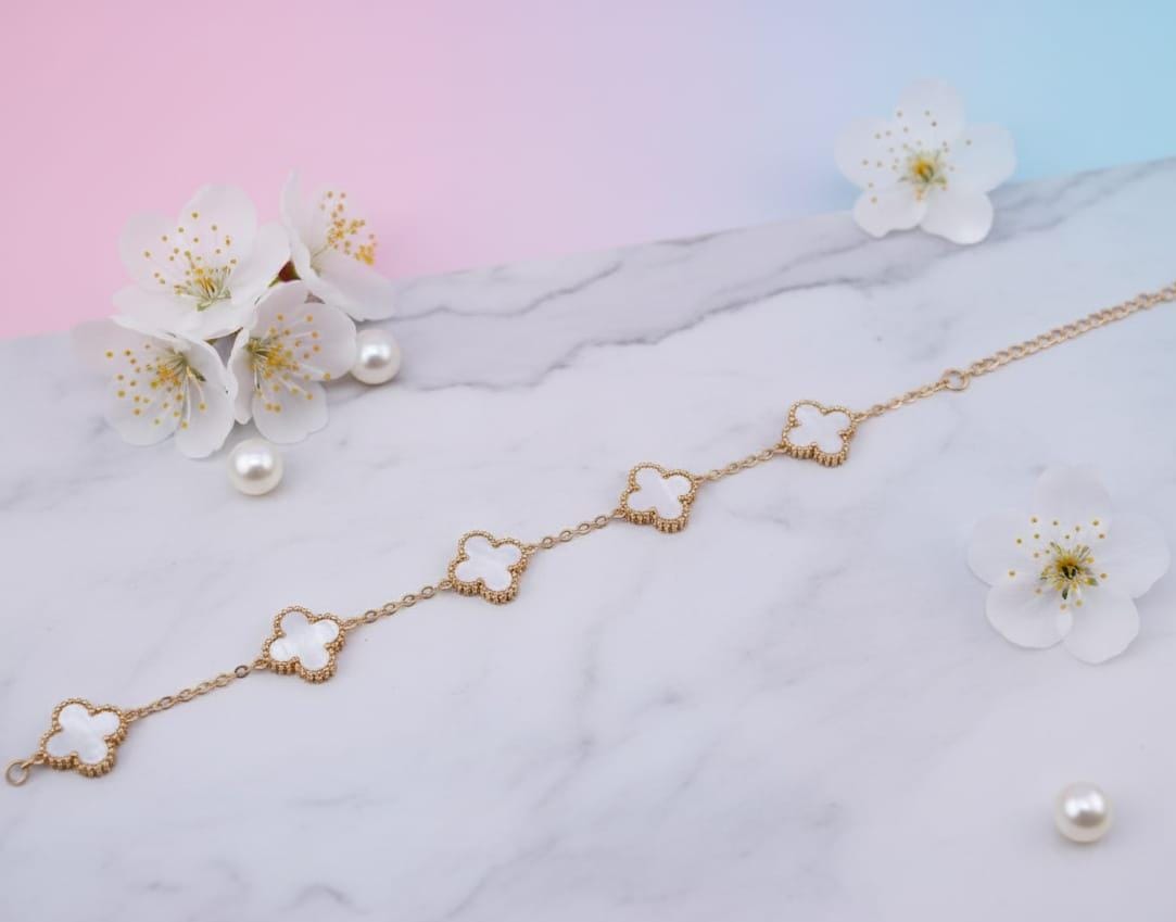 Cleef Clover  Bracelet